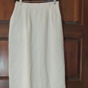 Off-White Skirt Polyester Skirt Size 8
